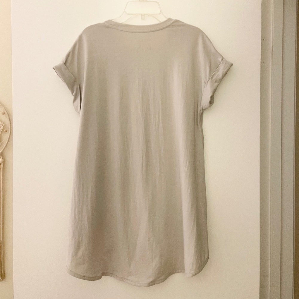 NWOT Universal Studios Magical Spells Wingardium Leviosa Women's T-Shirt - Picture 3 of 7